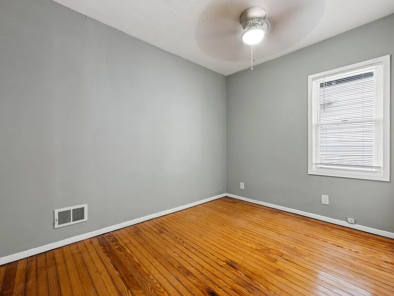 13425 Merl Ave — Photo 16