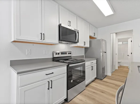 Veneta Marie Apartments, 11900 SW 5th St #Vm-6, Beaverton, OR 97005
