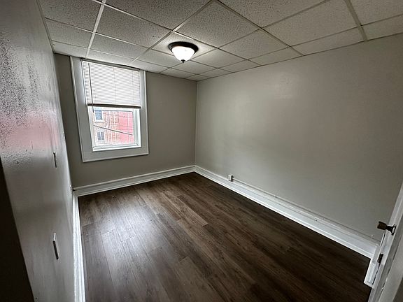 4th image of 1876 Central Ave #201
