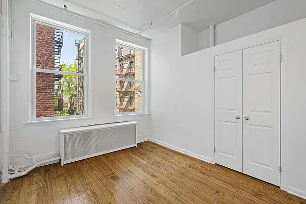 Rented by Avenues Real Estate | media 5