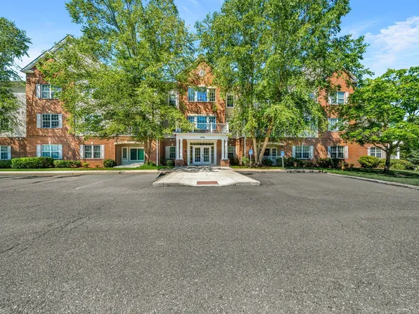 174 Haverhill St Unit 314, Andover, MA 01810