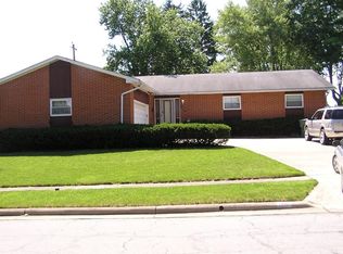 1091 Torrey Hill Dr, Columbus, OH 43228