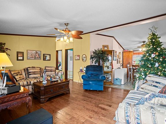 3rd image of 233 Shale Ln