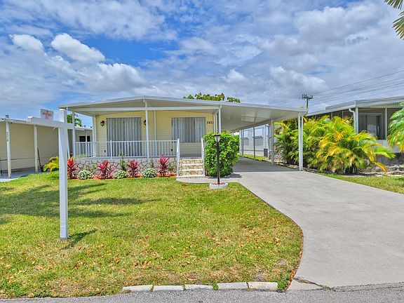 2nd image of 5421 Lagoon Drive