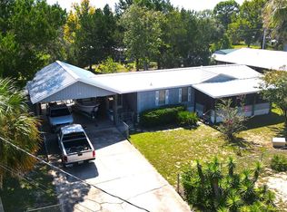 128 Arizona St, Carrabelle, FL 32322