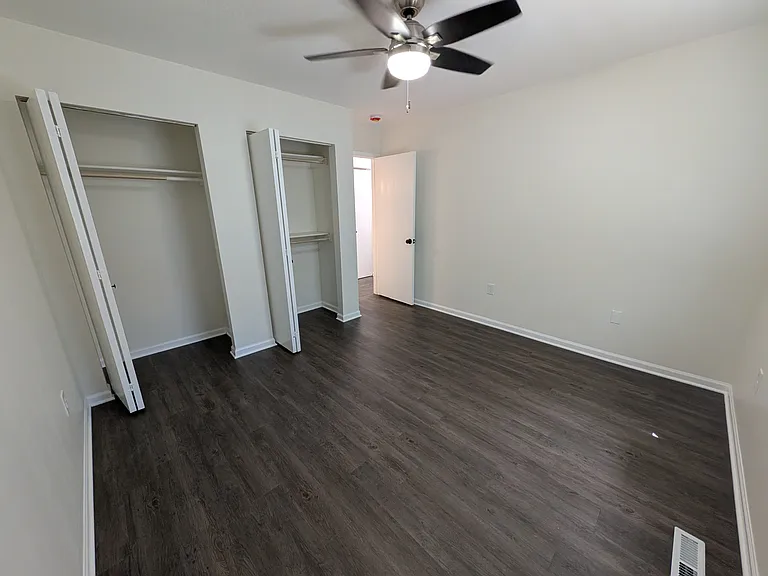 209 N Maxwell St #1 — Photo 8