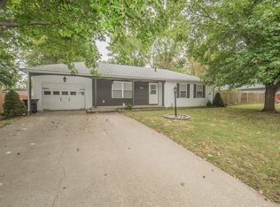 1507 Hulen Dr, Moberly, MO 65270