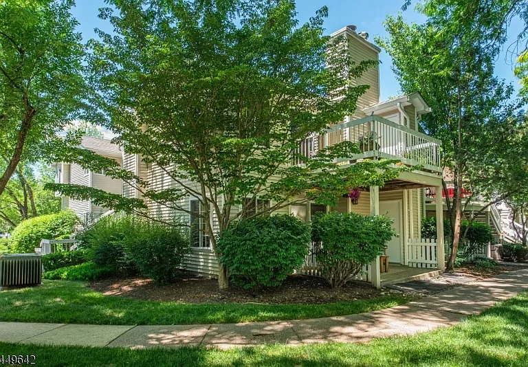 31 Sage Ct #31 — Photo 4