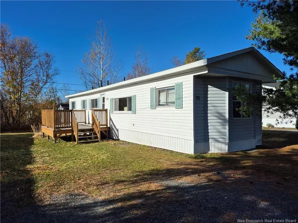 31 Northwood St, Hanwell, NB E3B 6R2