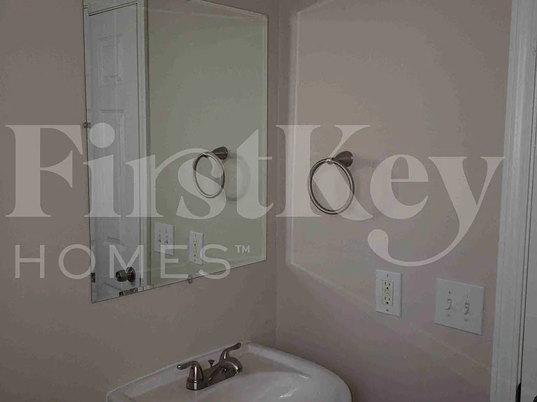 3760 Thornaby Cir — Photo 13