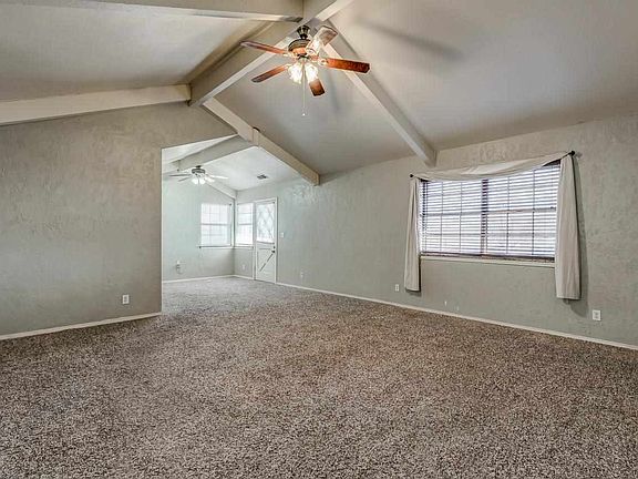 2nd image of 917 N Dryden Cir