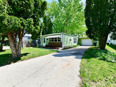 909 Independence Dr E, Elwood, IN, 46036