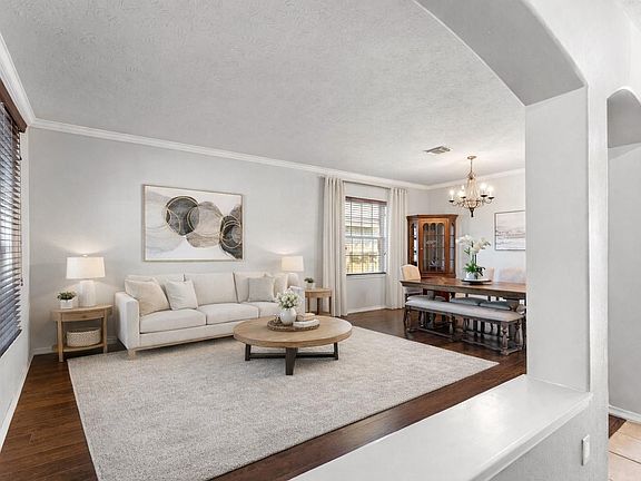 3rd image of 7419 Chathan Glen Ln