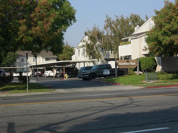 3rd image of 1054 Tekman Dr