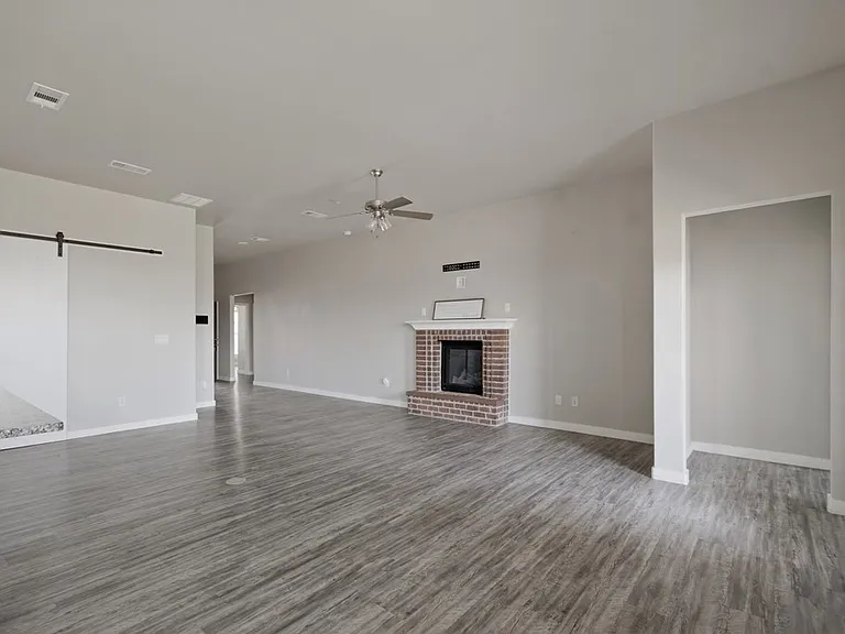 6822 Lonesome Dove Ln — Photo 8