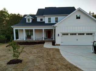 1013 River Chase Dr, Raleigh, NC 27610