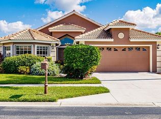 8432 Indian Wells Way, Naples, FL 34113