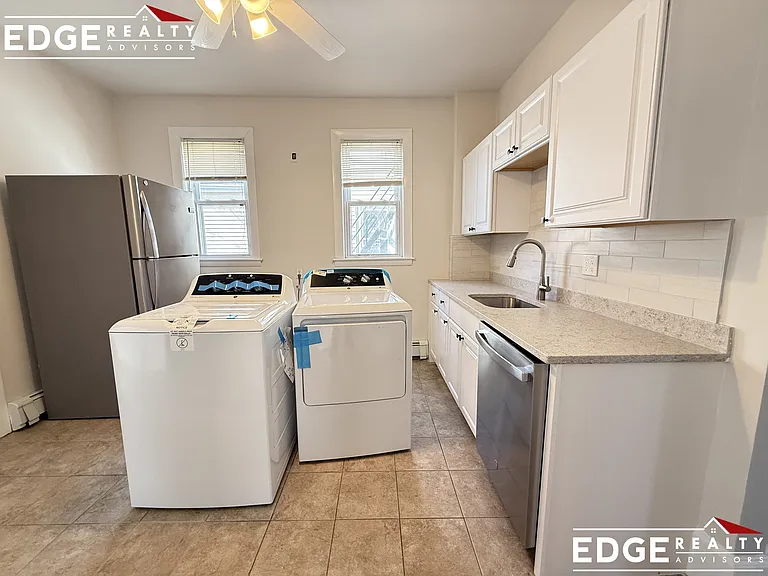 49 Gardena St #2A — Photo 6