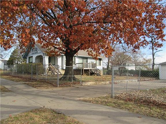 2nd image of 5717 Swope Pkwy