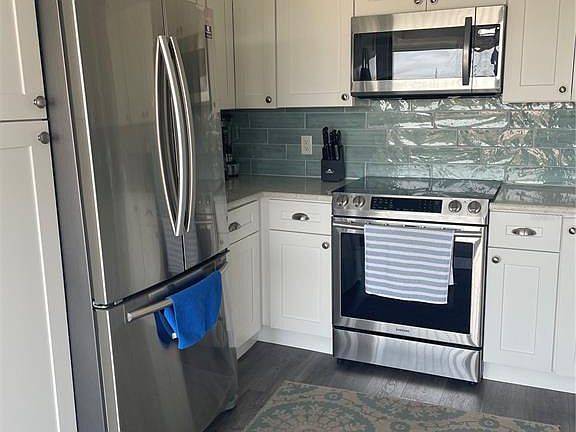 3rd image of 6104 Palma Del Mar Blvd S APT 304