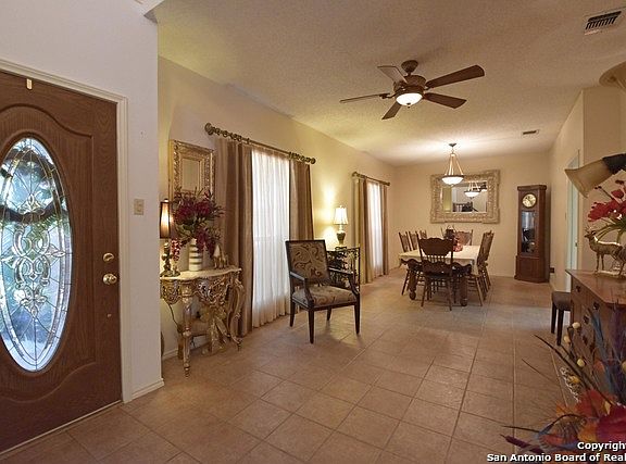 3rd image of 11302 Woodridge Path