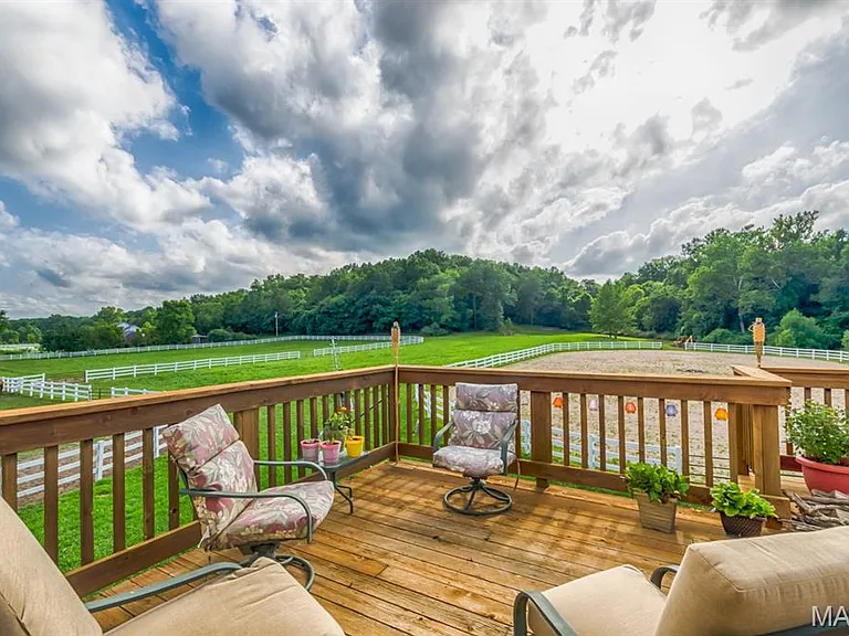 1235 Wild Horse Creek Rd — Photo 4