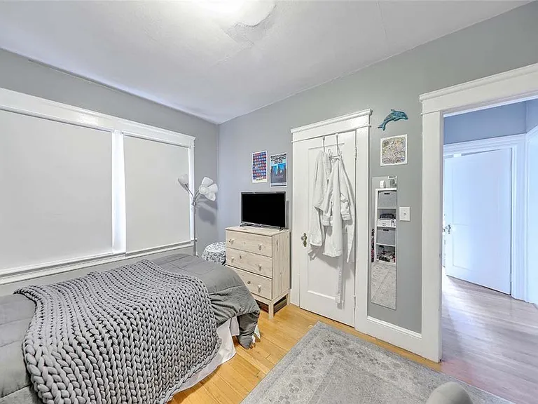 97-99 Butler Ave #2 — Photo 10