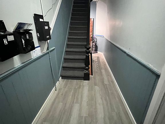 2nd image of 1172 Summit Ave