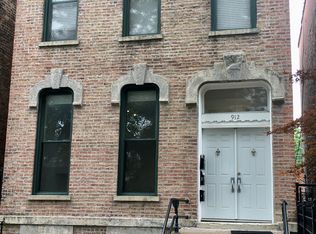 912 S Leavitt St #2, Chicago, IL 60612