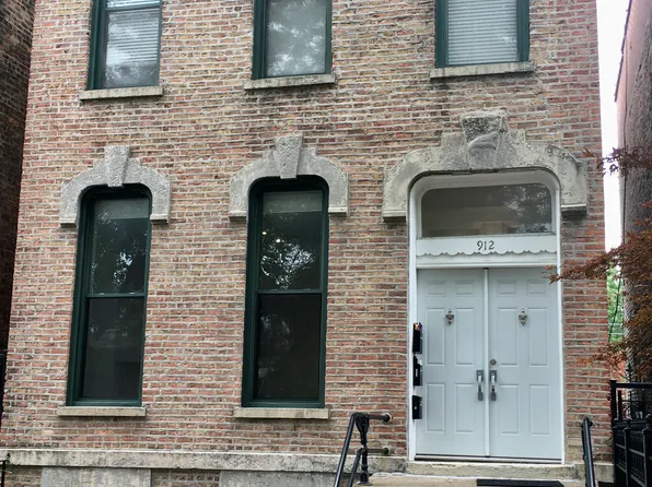 912 S Leavitt St #2, Chicago, IL 60612