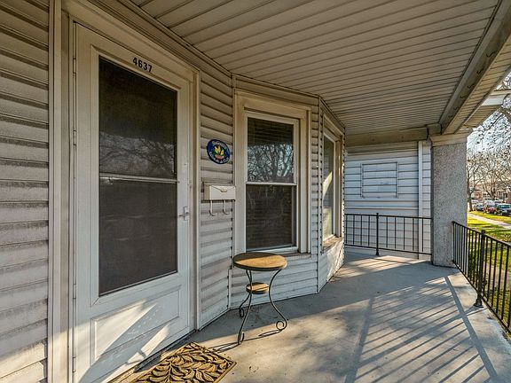 2nd image of 4637 N Leamington Ave