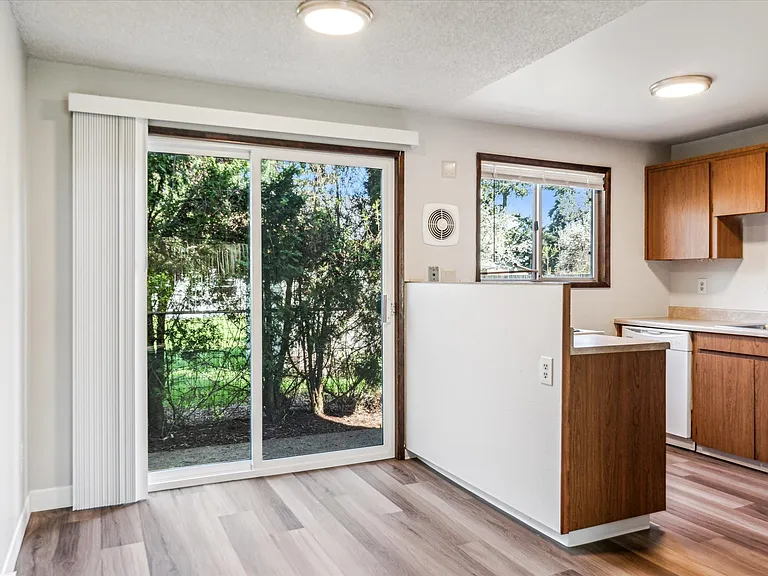 5847-5855 SE Holgate Blvd #5855 — Photo 5