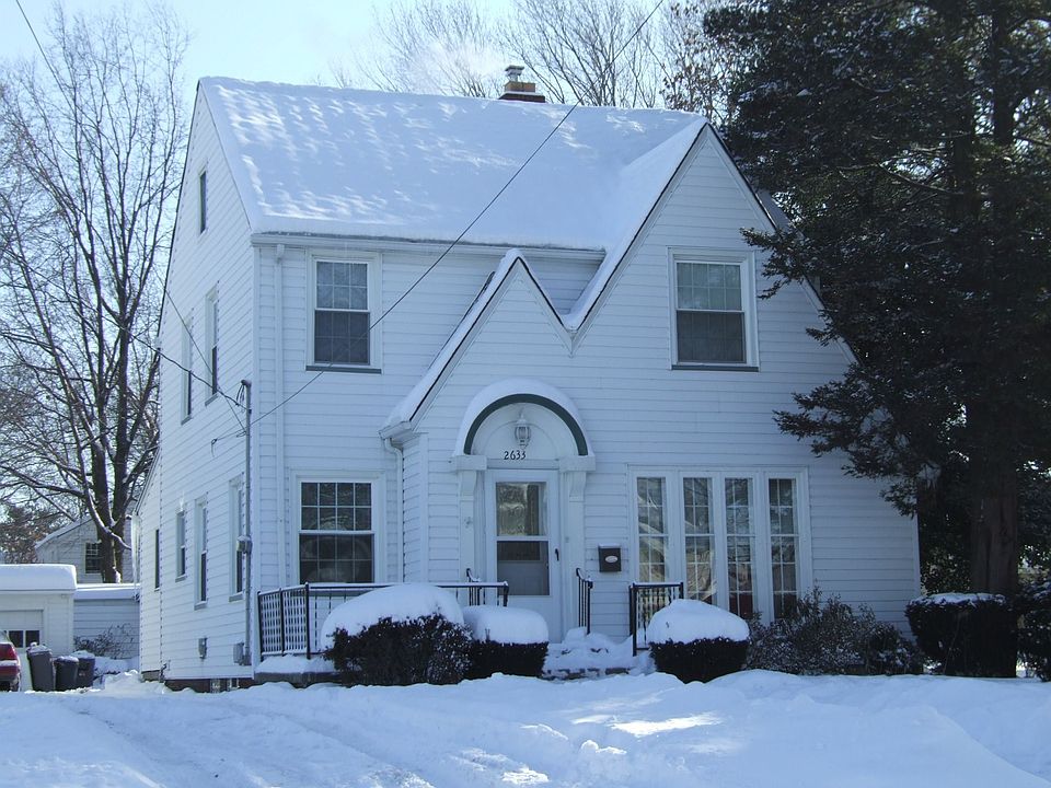 1st image of 2633 Lakeview Ave