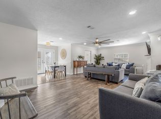 375 Oakland Cir, Fort Walton Beach, FL 32548