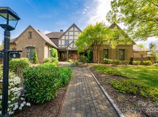 6 Golfside Ct, Arden, NC 28704