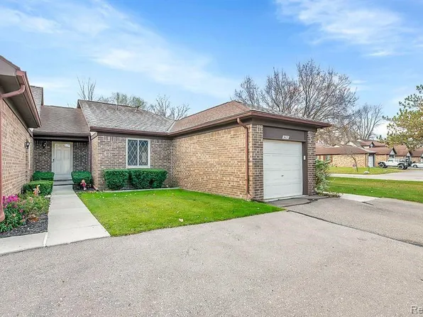 3627 Heritage Pkwy, Dearborn, MI 48124