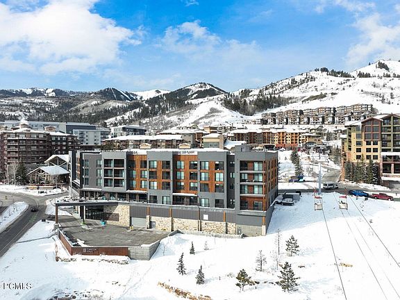 3rd image of 2670 W Canyons Resort Dr #427