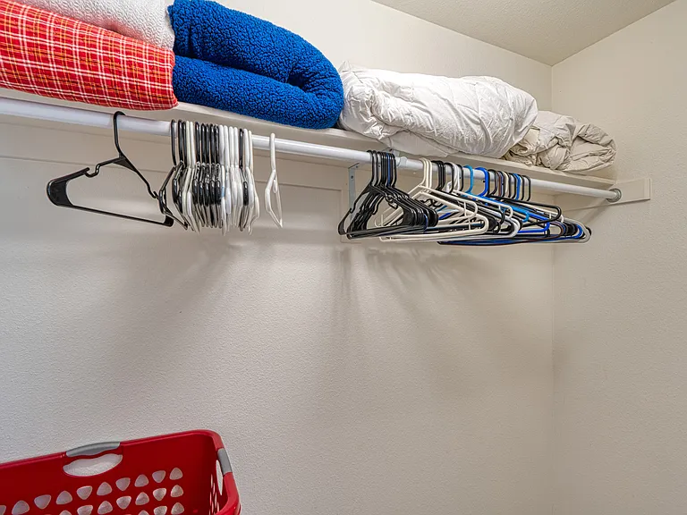 2180 W Alameda St #24 — Photo 28