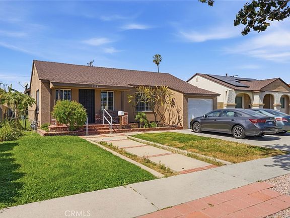 3rd image of 15223 Gridley Rd