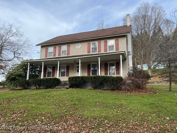28 Manzer Rd, New Milford, PA 18834