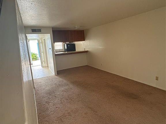 4th image of 928 Postoffice St #14.5