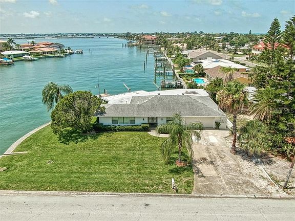 2nd image of 204 22nd St
