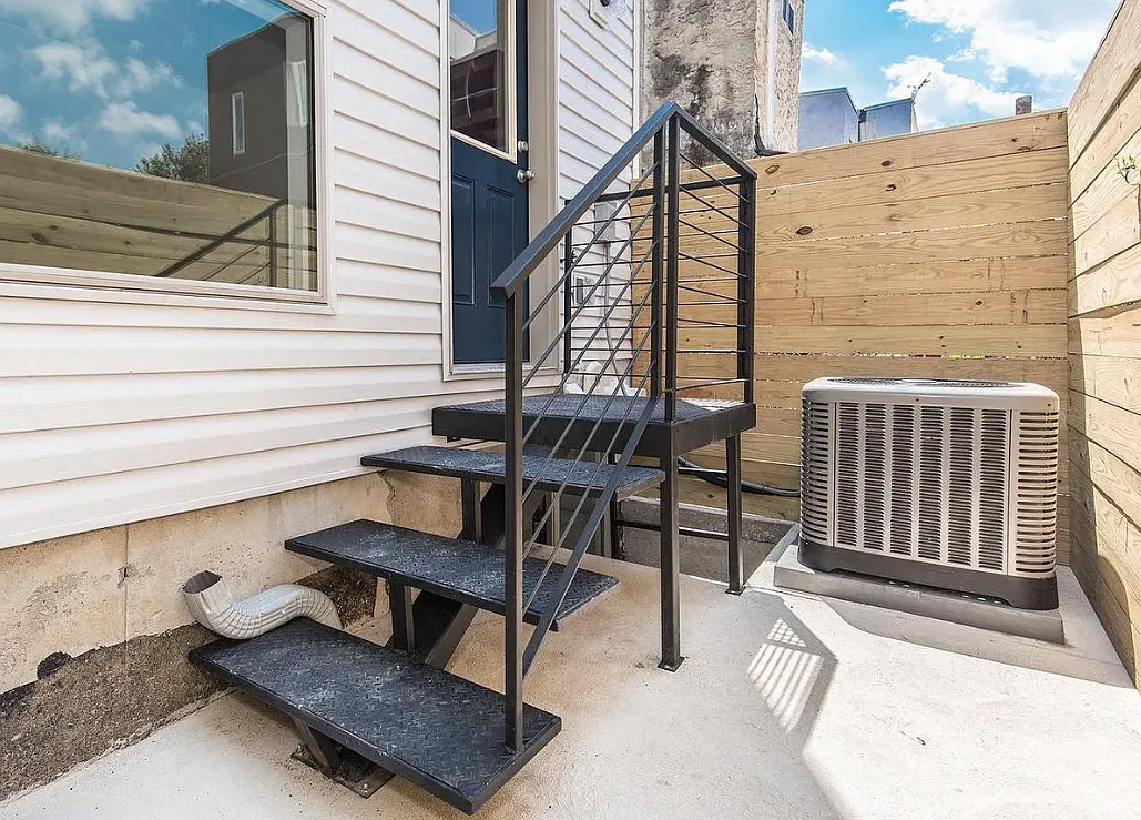1836 North Marshall Street - - — Photo 2