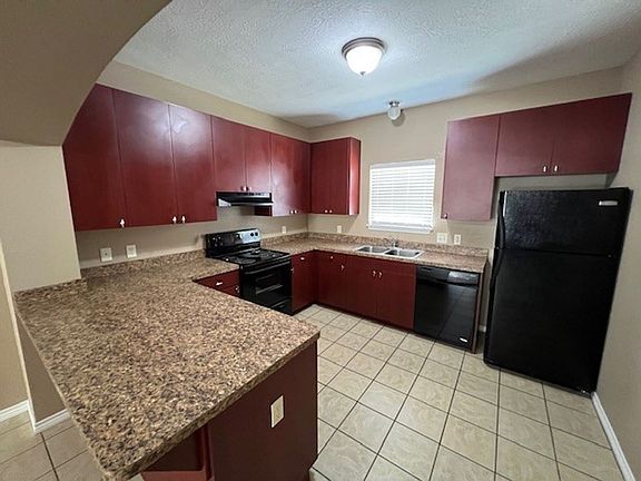 3rd image of 114 W Lagrange St #4