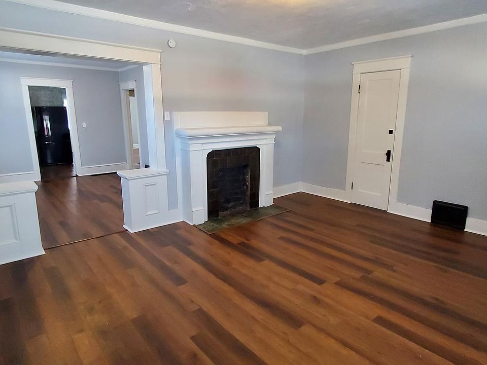 1st image of 1217 W 8th St #1217