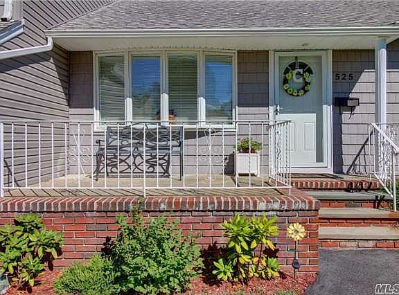 2nd image of 525 Kell Pl