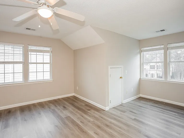 7640 Lady Bank Dr — Photo 14