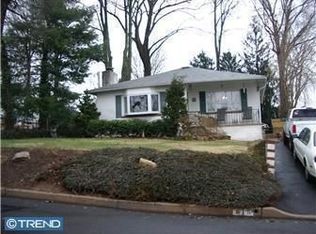 615 Raab St, Willow Grove, PA 19090