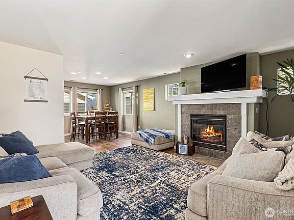 5th image of 1718 Brown Avenue