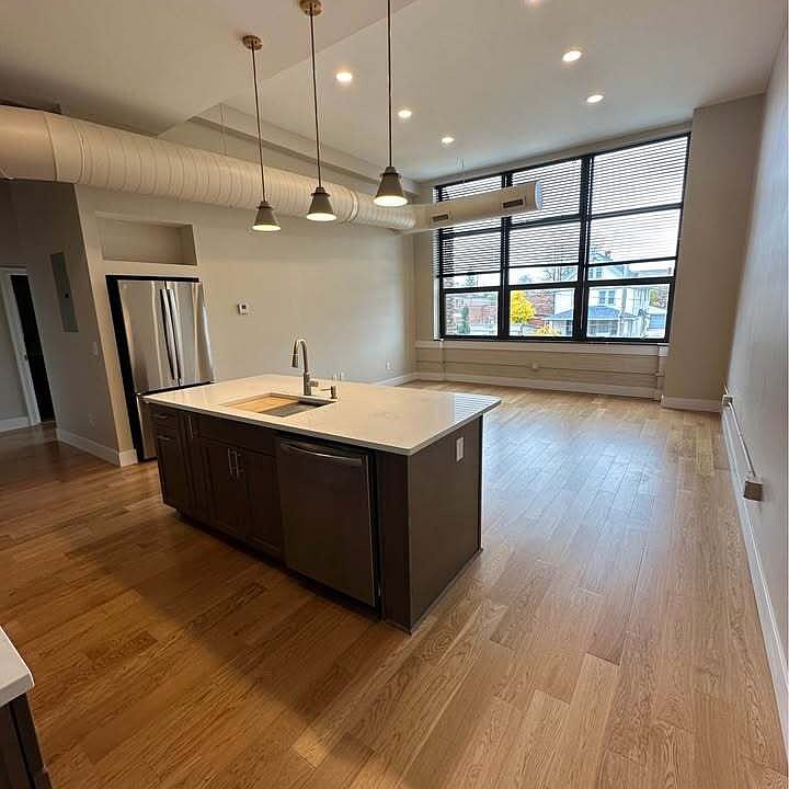 1st image of 1639 Alameda Ave #11375422